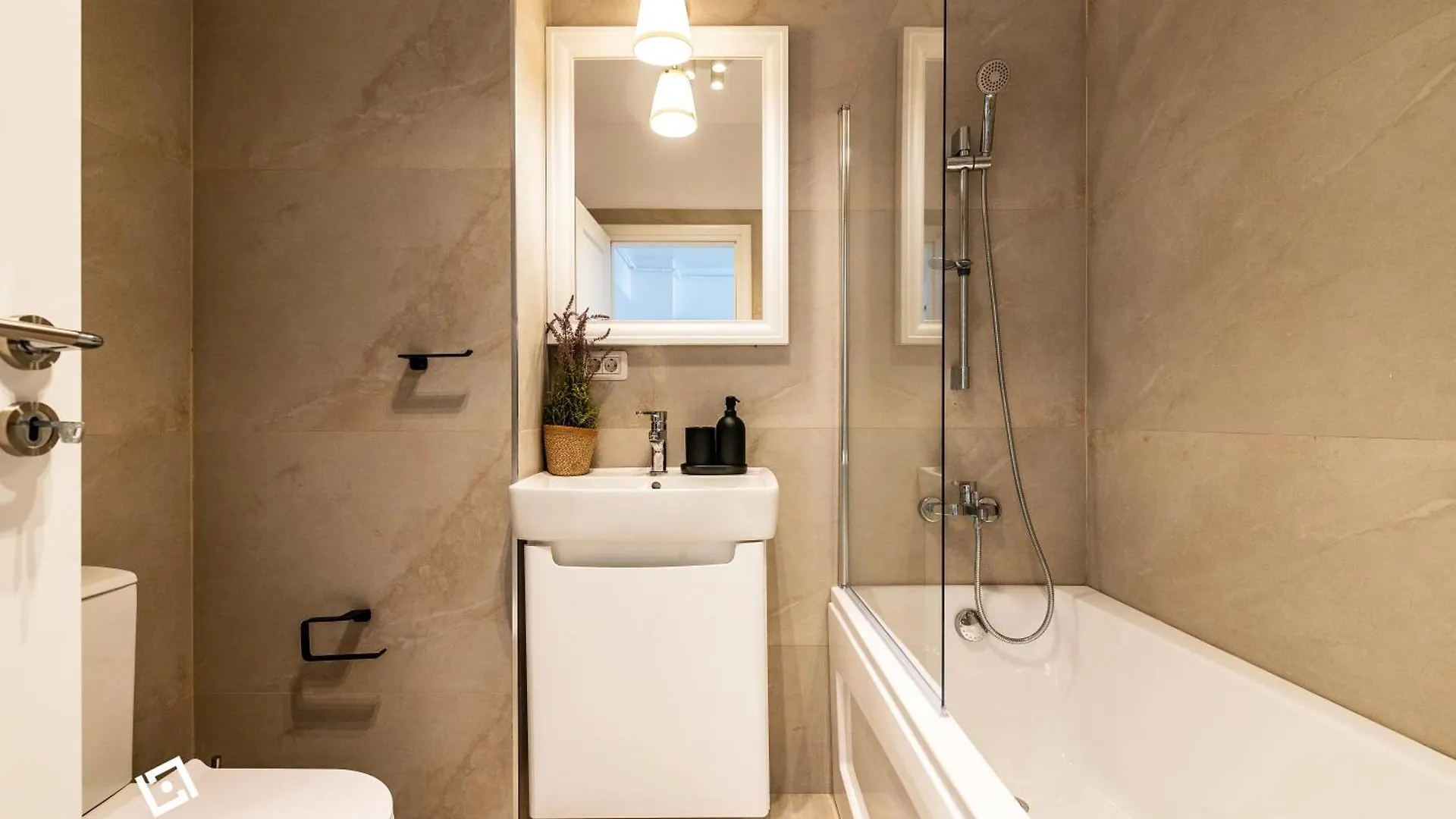 Central Residence Apartment 1012 Boekarest